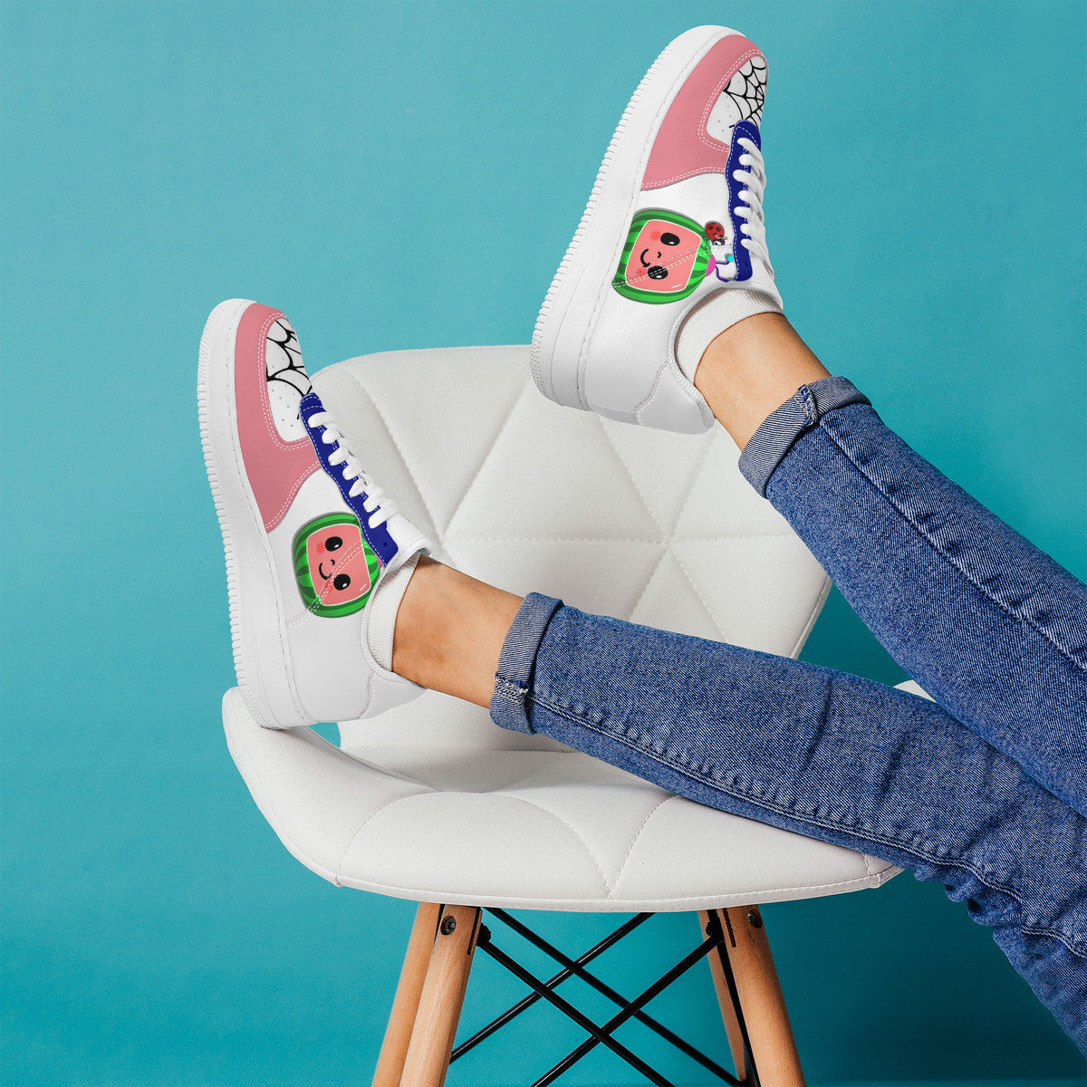 SF_F8 Low Top Unisex Sneaker