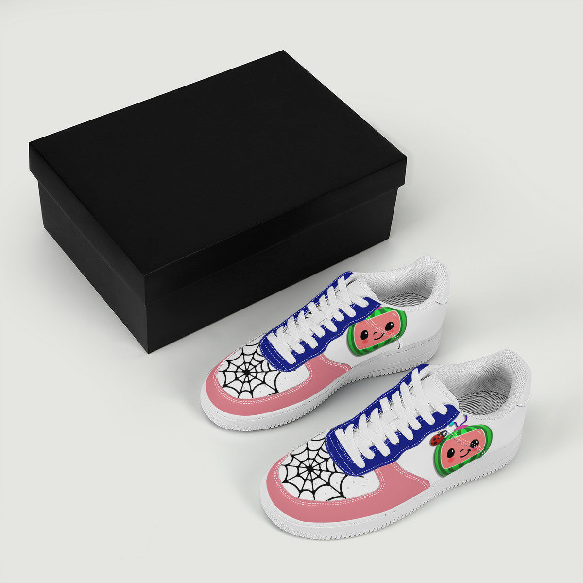 SF_F8 Low Top Unisex Sneaker